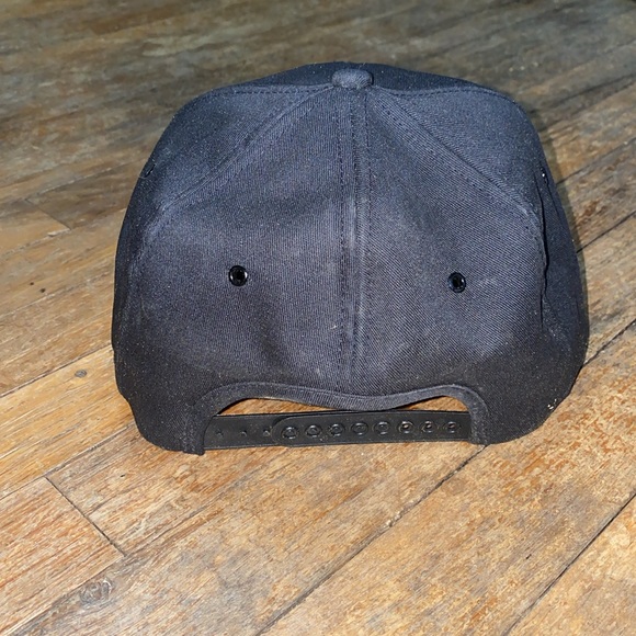 Black Ford New Holland Snap Back - Picture 3 of 4